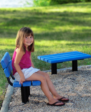 Model RP2WBNA-S & Model RP2NB-S | Park Scapes® Recycled Plastic Benches for Kids