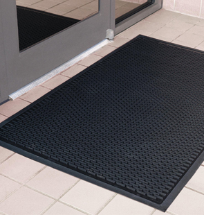 Soil Guard� Outdoor Entrance Mat