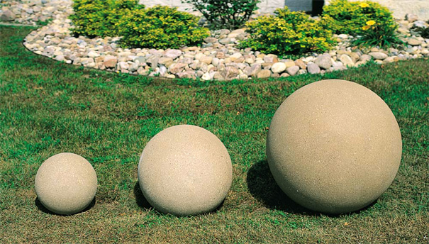 Decorative cement balls on a sidewalks in Playa del Carmen, Mexico 3528901  Stock Photo at Vecteezy