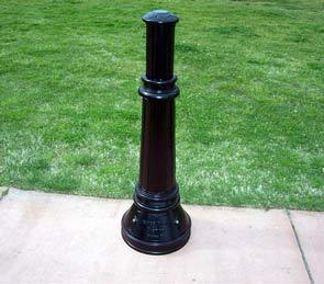 Model EB | Cast Aluminum Standard Bollard